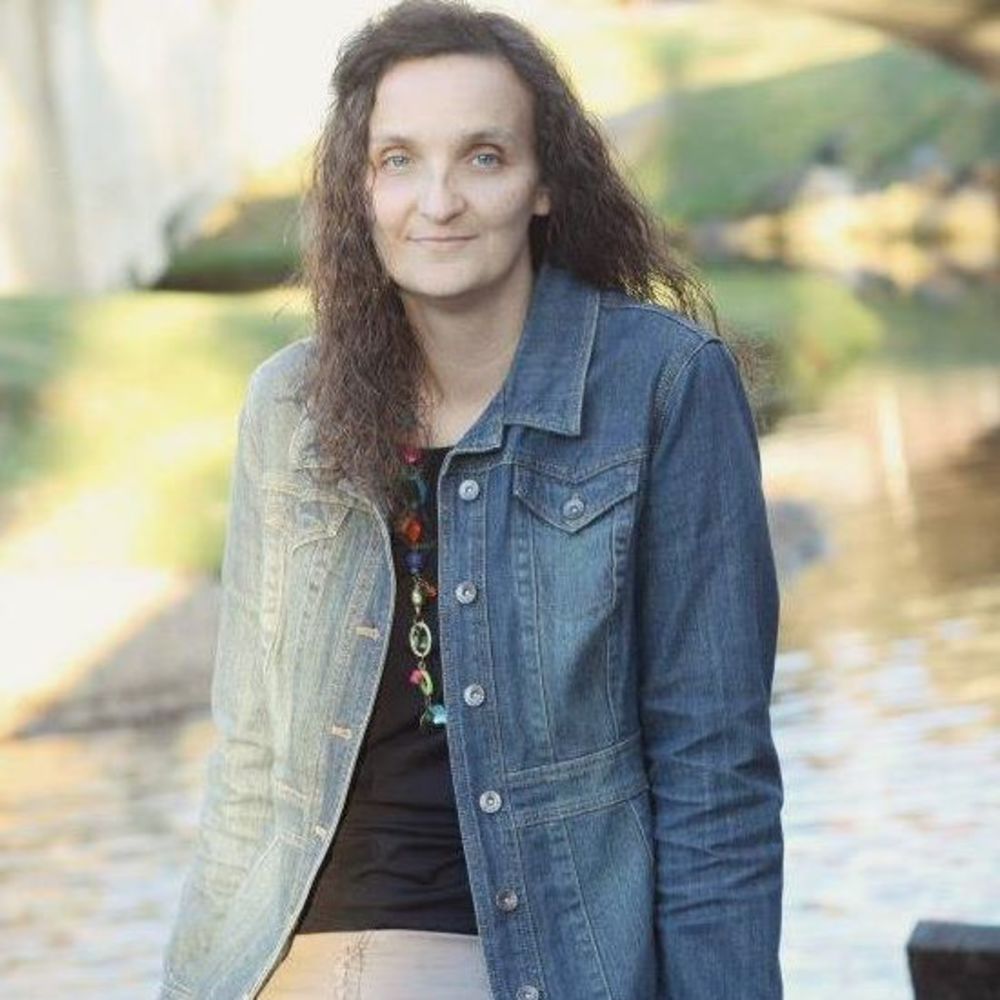Meet your Posher, Lynette